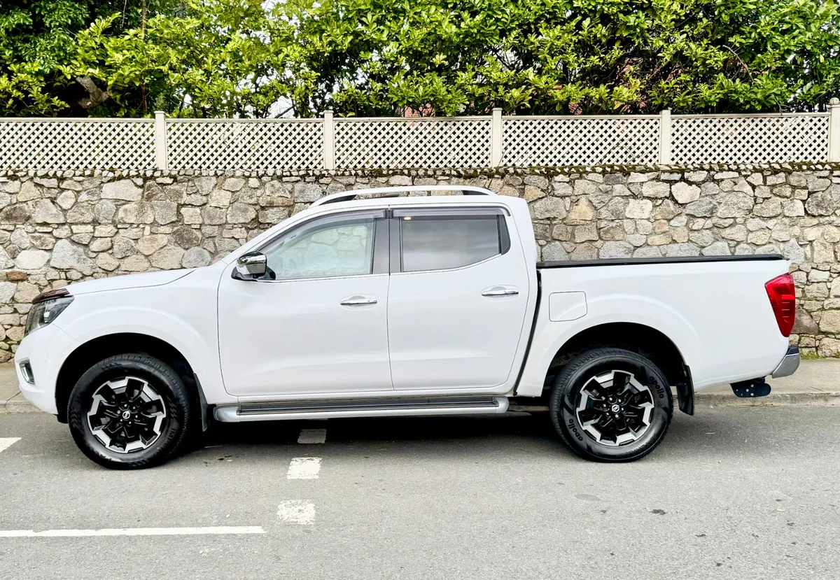 Nissan Navara 2020!!! 2.3Dci TEKNA!! HI SPEC!! - Image 4
