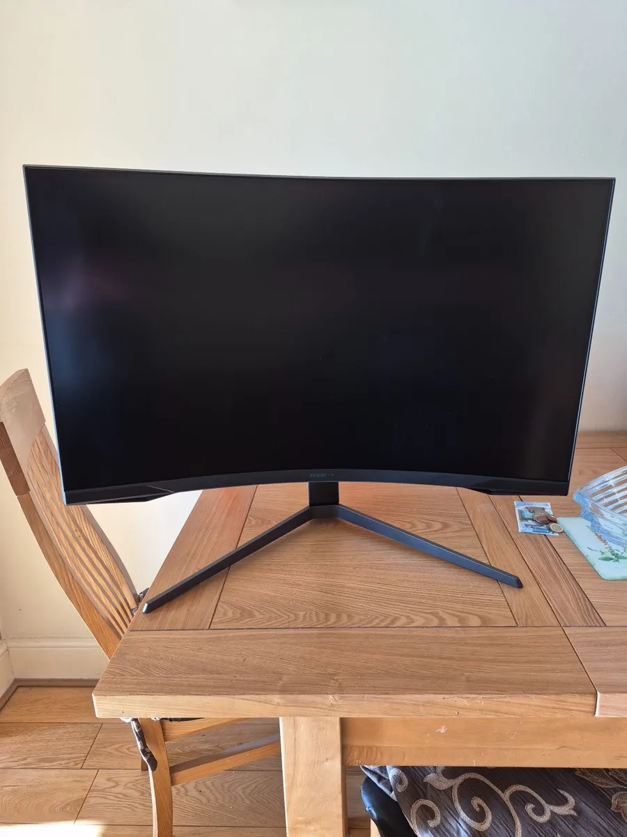 Samsung G7 Odessey 32 inch 240hz - Image 1