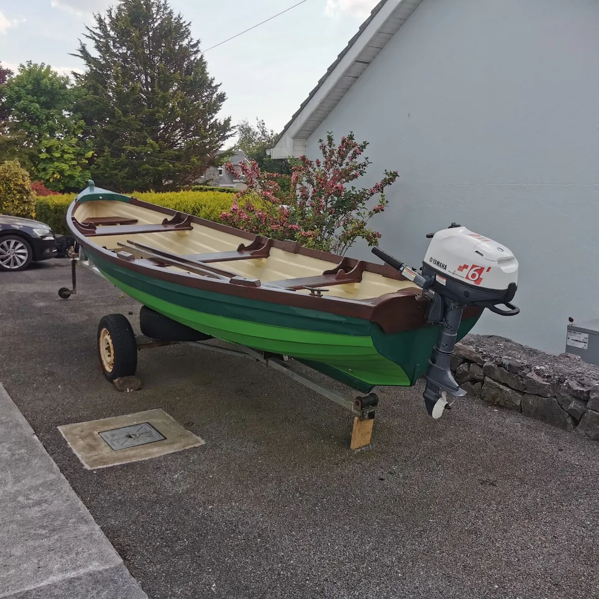 19Ft Fishing Boat & Yamaha 6 HP Engine & Trailer - Image 2