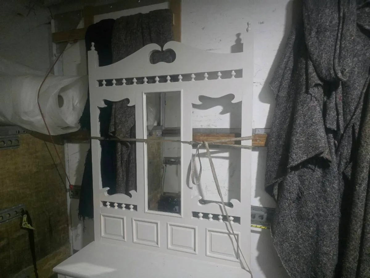 Make up unit - Image 1