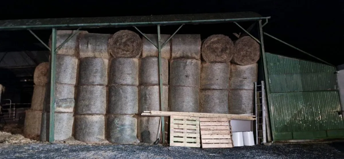 60 hay bales