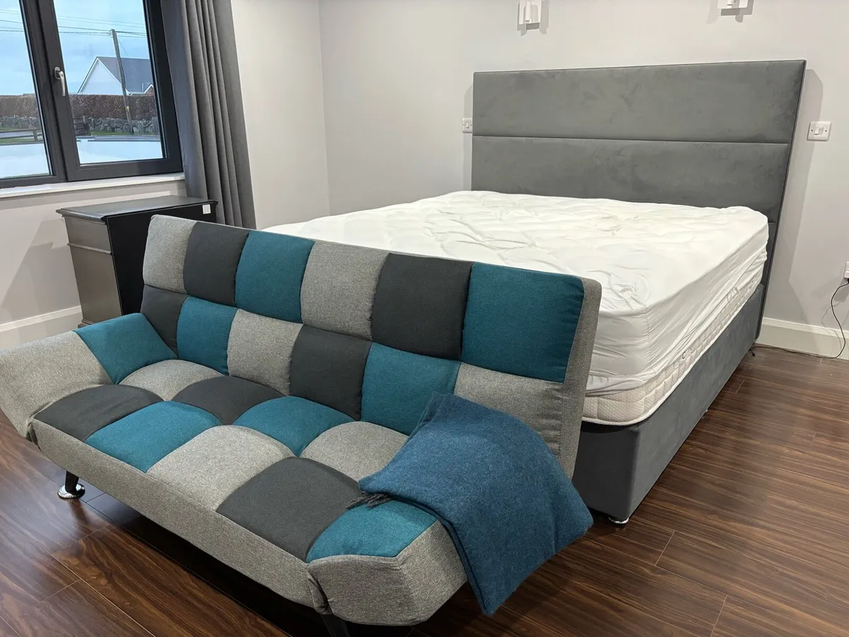 King Size bed and matching couch - Image 1