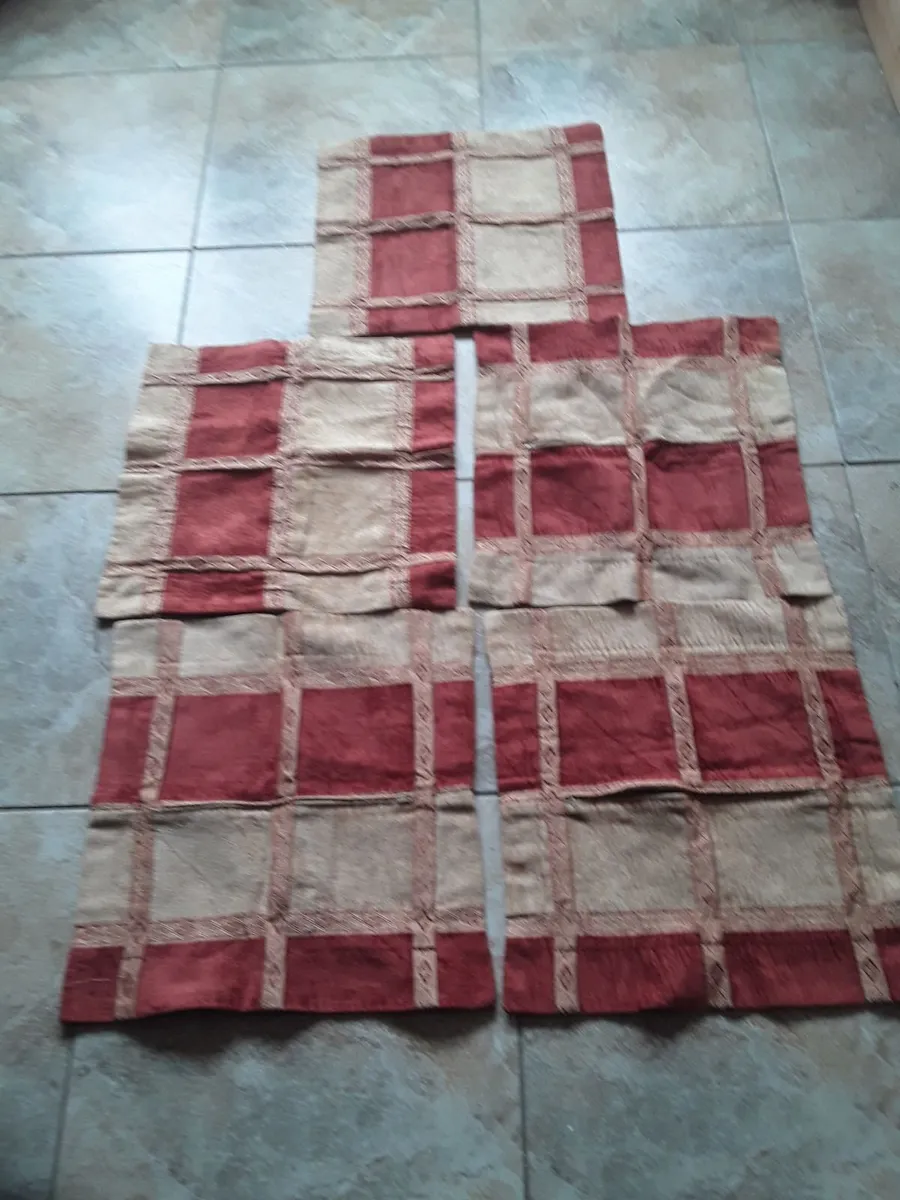 5 cushion covers Amber and red color - Image 1