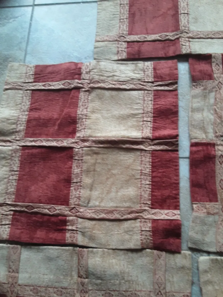 5 cushion covers Amber and red color - Image 2