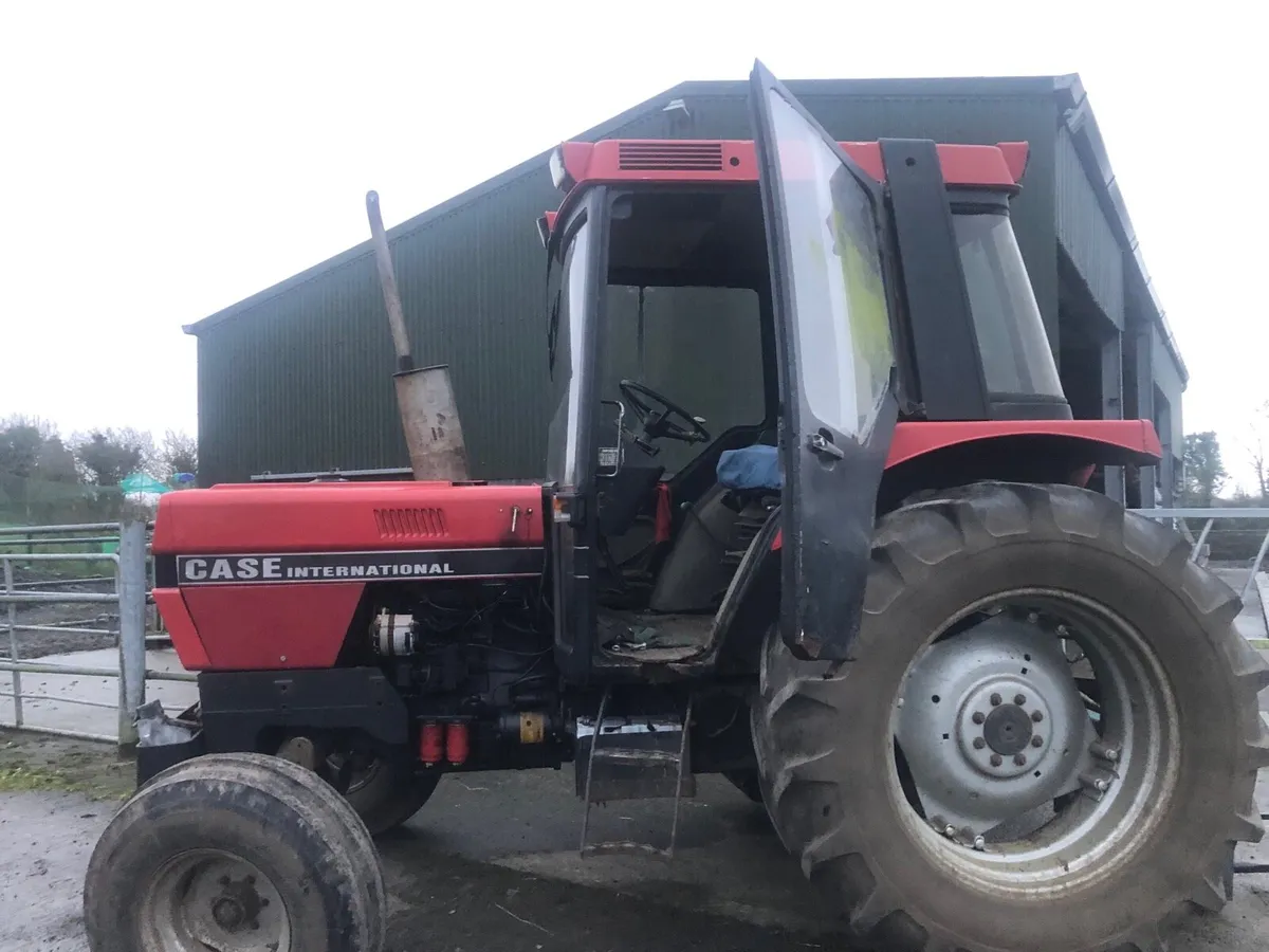 Case 885XL 2WD - Image 1