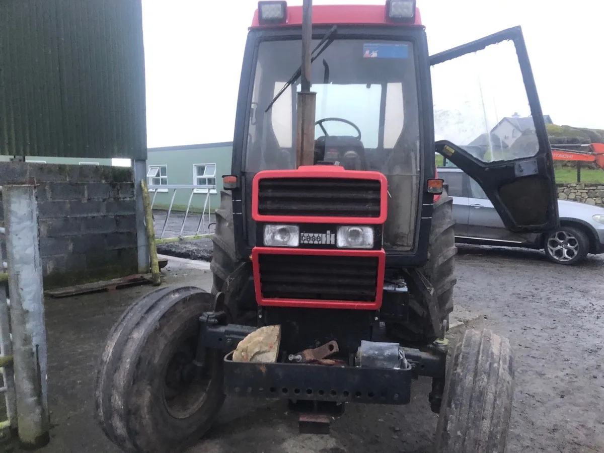 Case 885XL 2WD - Image 2