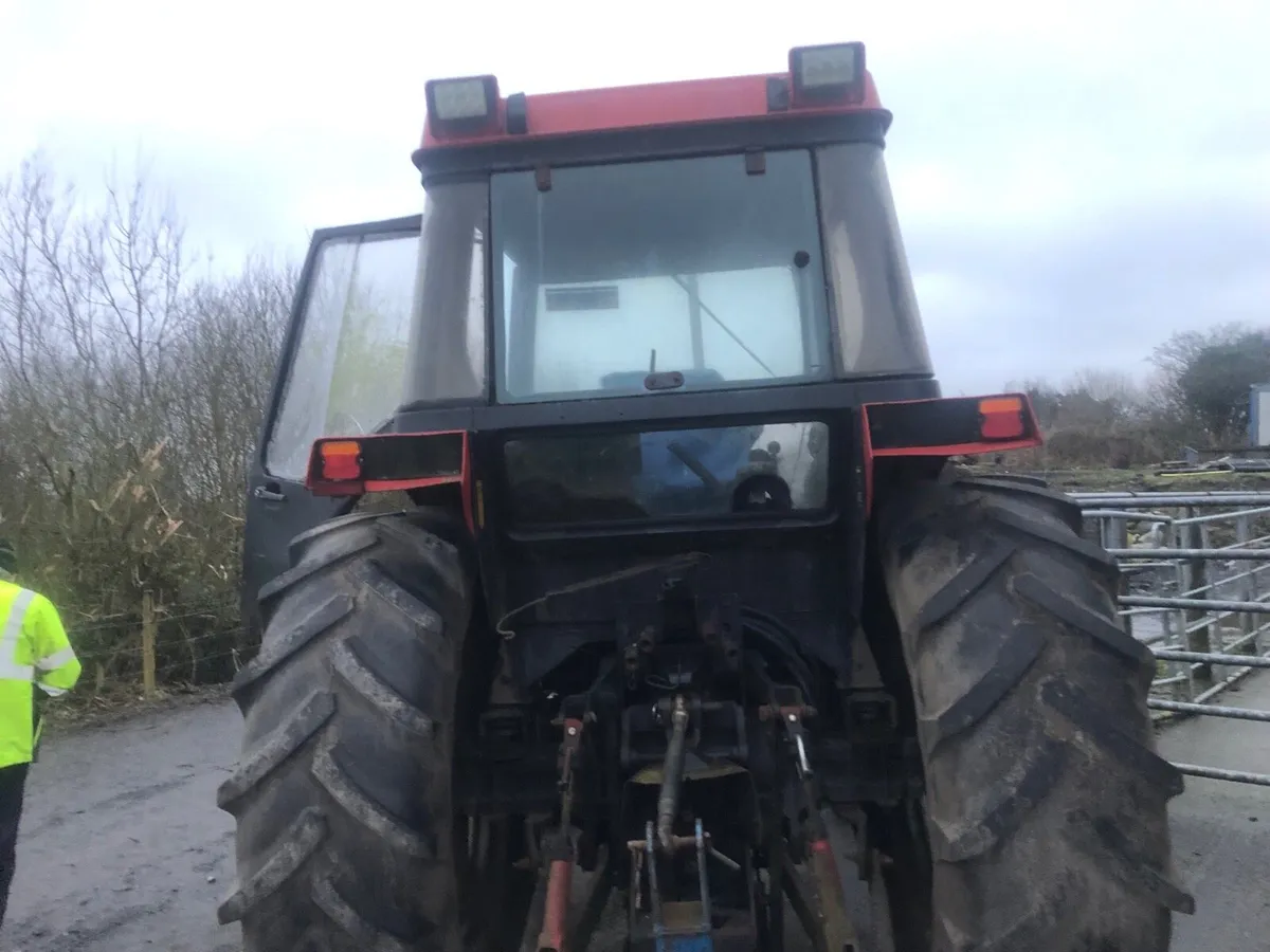 Case 885XL 2WD - Image 3