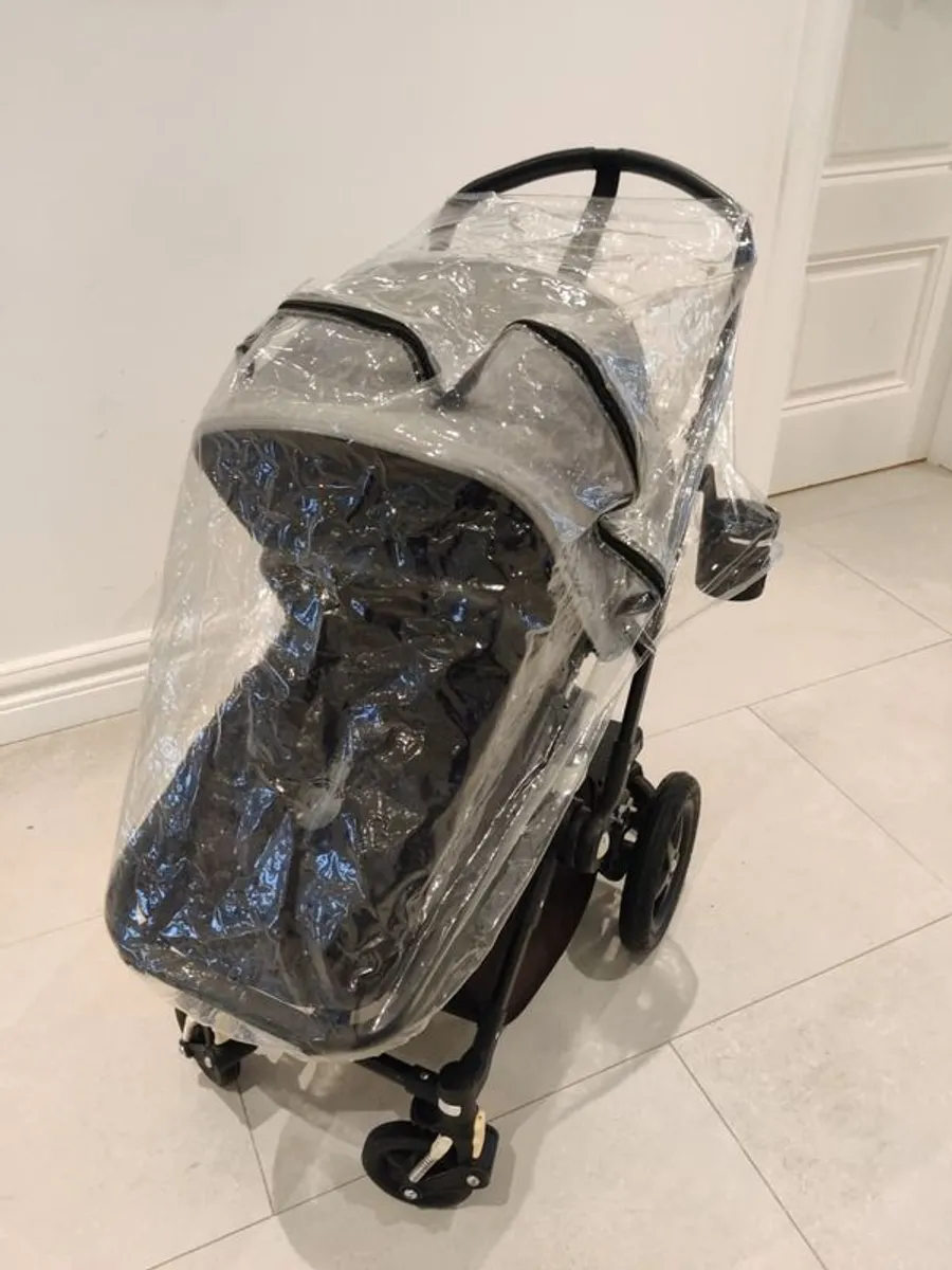 Bugaboo cameleon 3, Maxi-Cosi Isofix and car seat - Image 1
