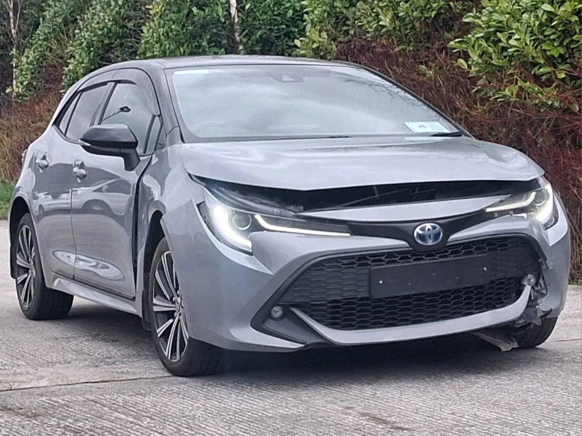 2023 TOYOYA COROLLA - Image 1