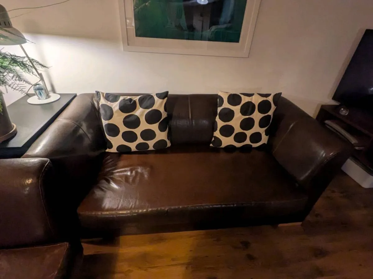 Pair of 2 Seater Sofas - Image 3
