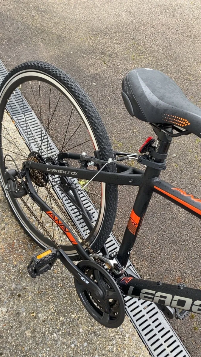 Leader Fox Away Hybrid Bike - Image 4