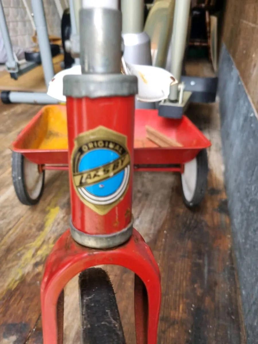 Old kids 3 wheel bicycle - Image 2