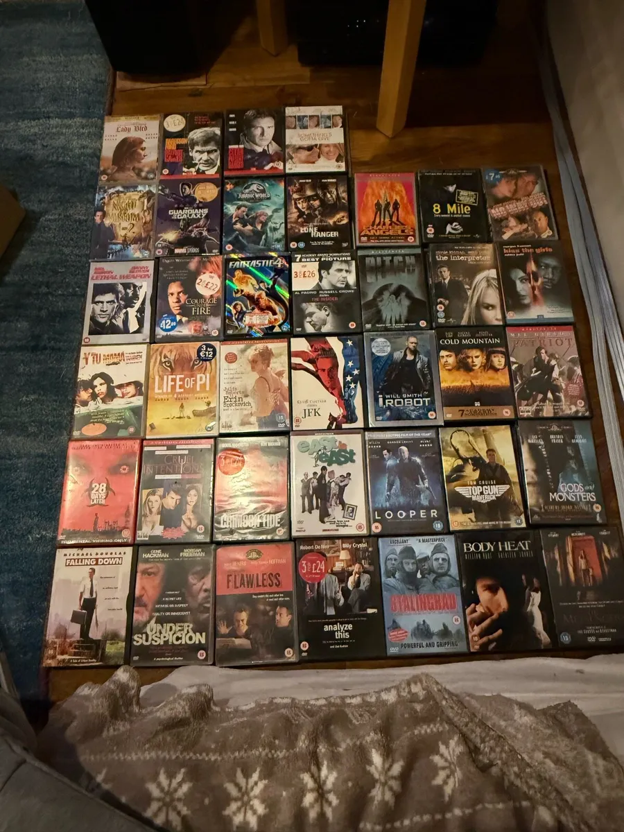 Lots of old dvds - Image 2
