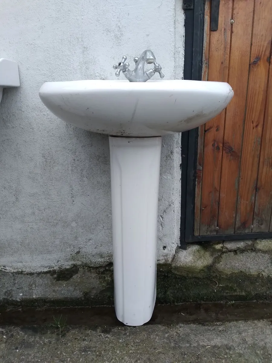 Wash hand basin - Image 2