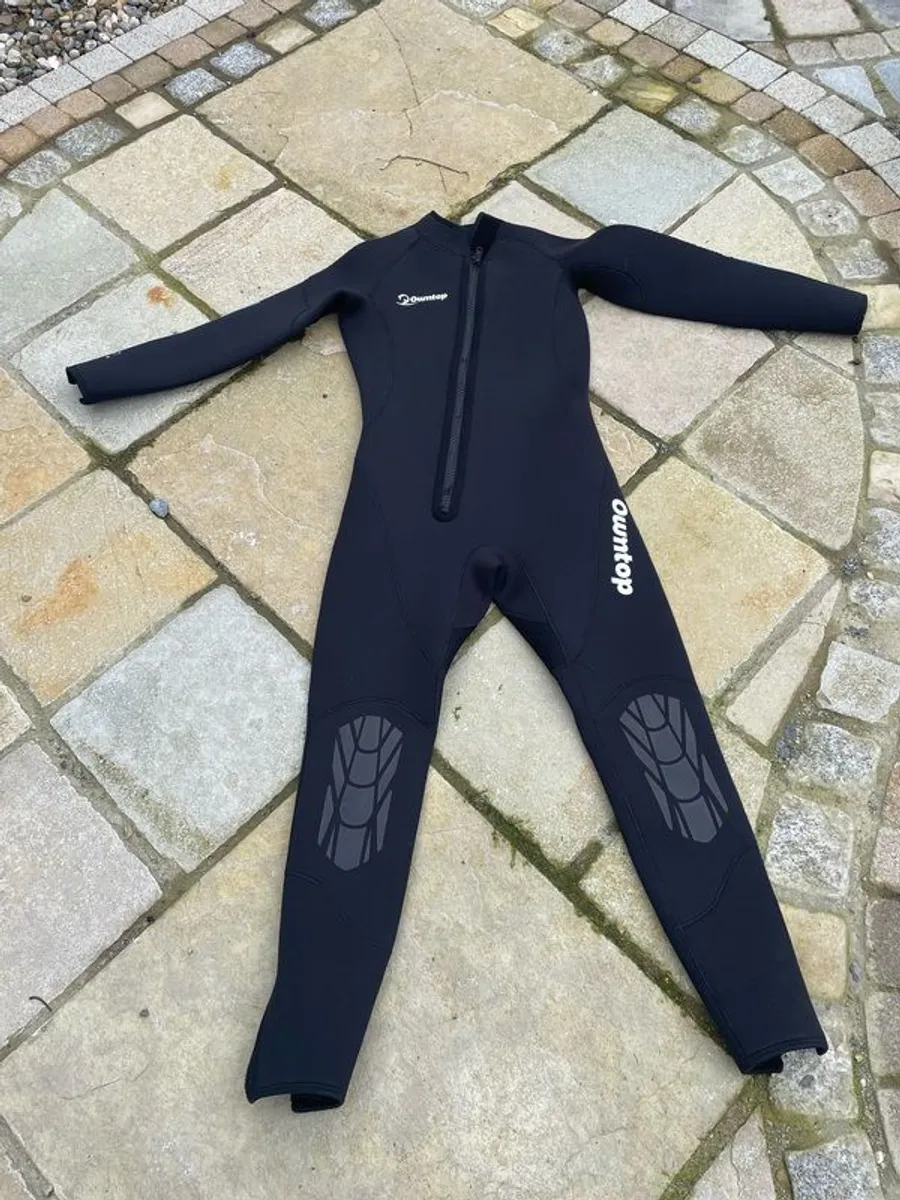 3mm wetsuit - Image 1