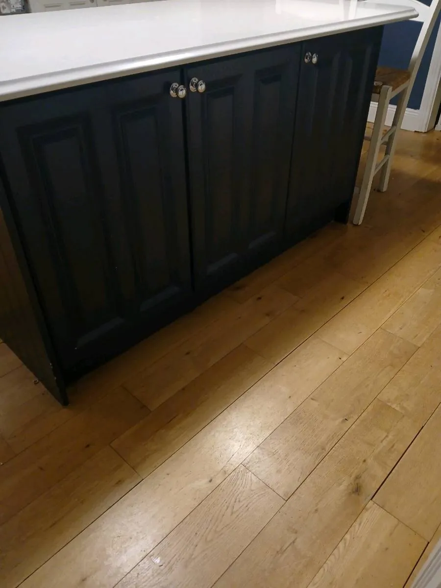 Island Unit - Image 2