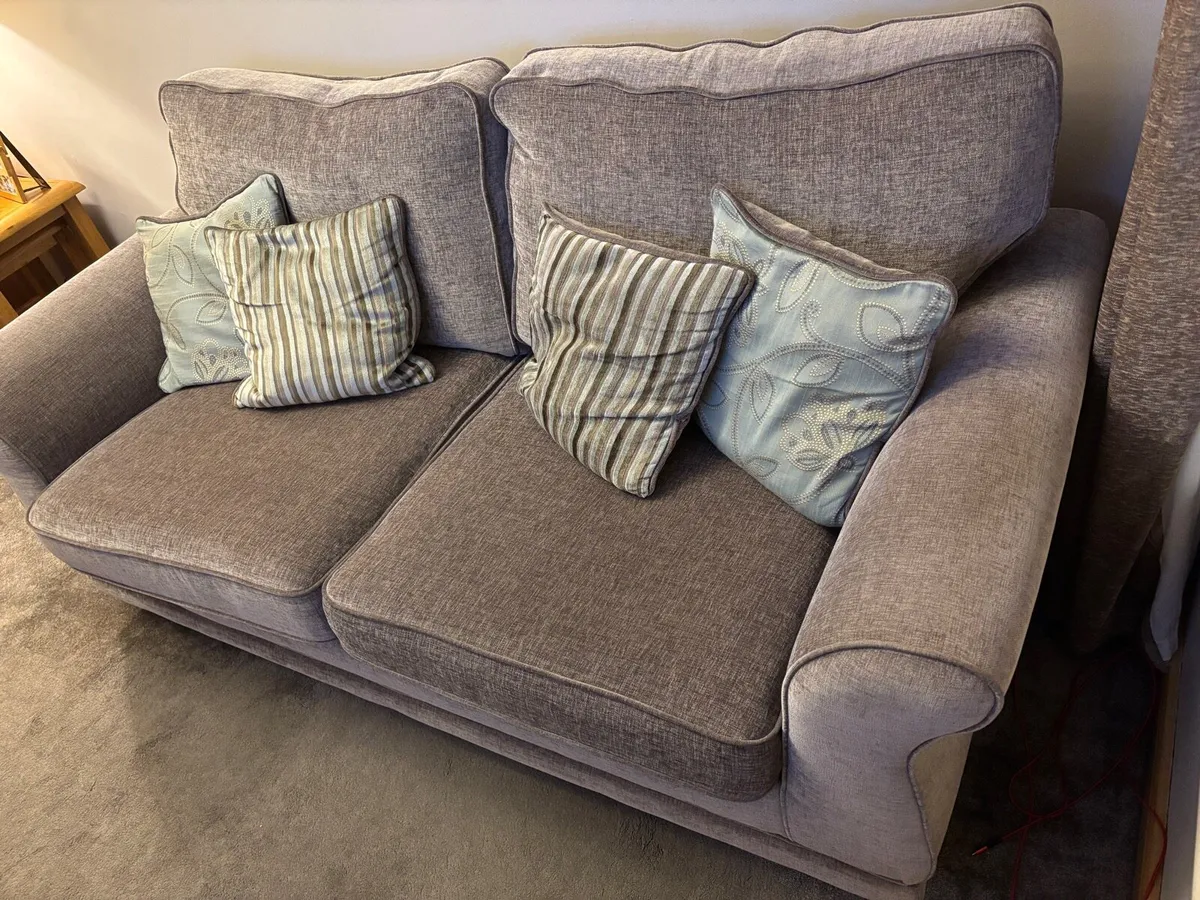 3 Seater Couch - Image 4