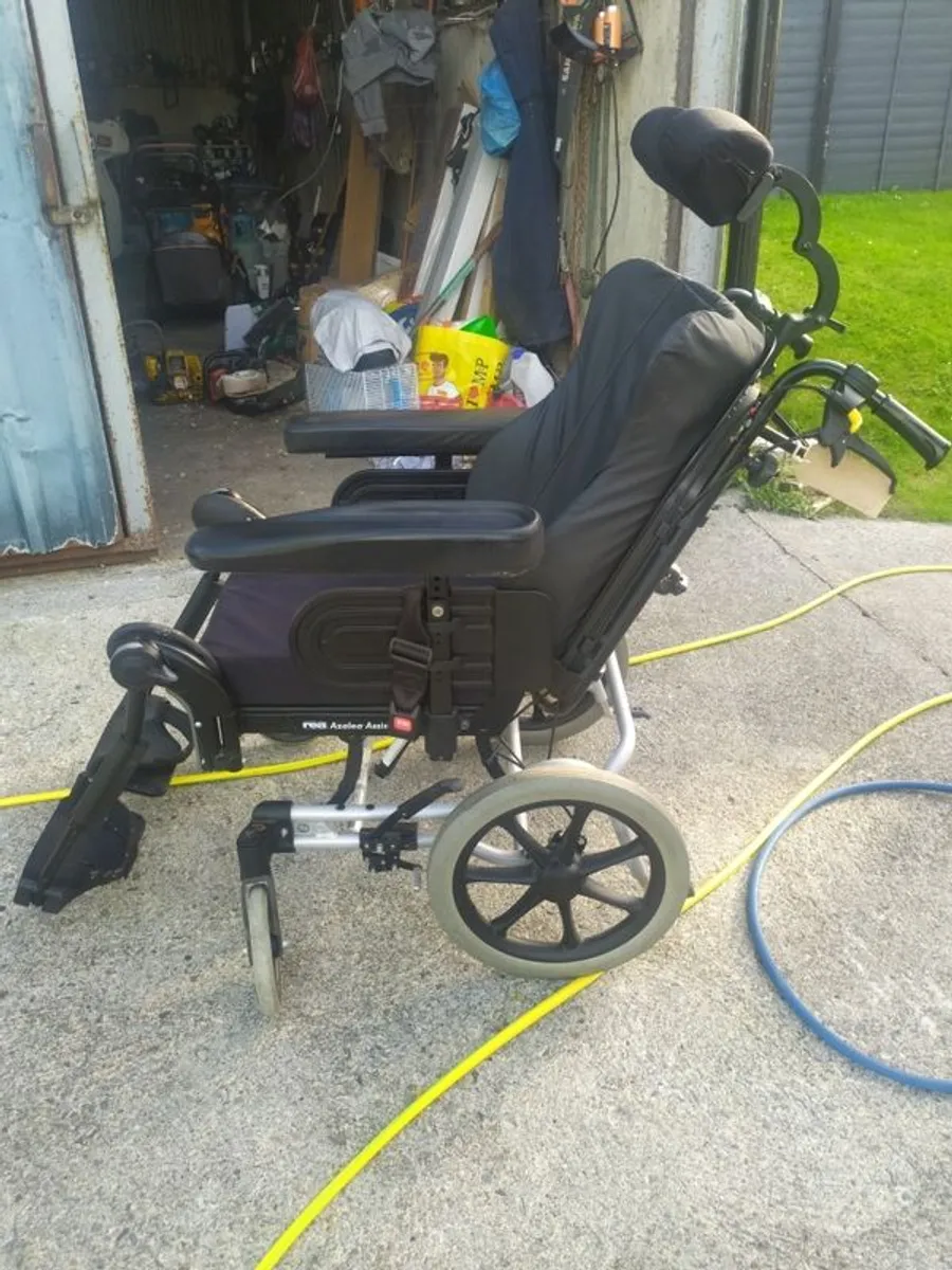 Invacare Rea Azalea Assist Wheelchair - Image 2