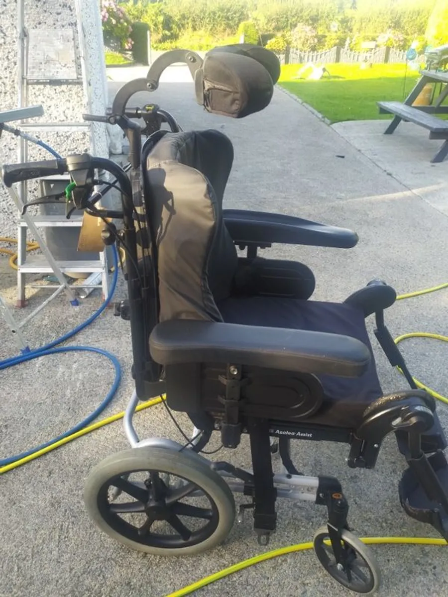 Invacare Rea Azalea Assist Wheelchair - Image 3