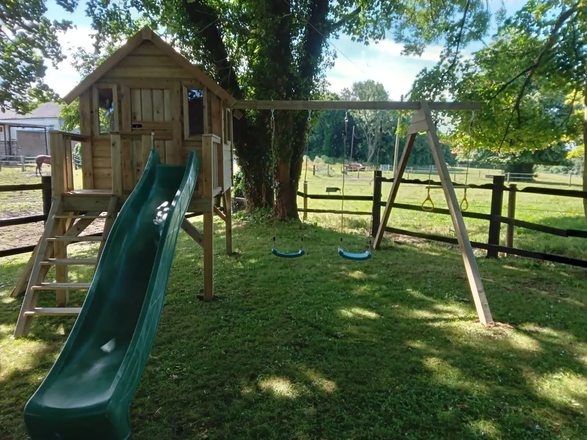 Playhouses, swings, slides - Image 4