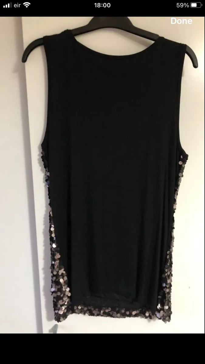 Ladies never worn Calvin Klein top size M €15 - Image 2