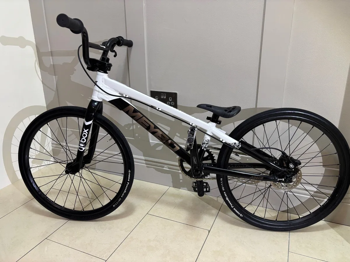 Racing BMX - Image 2