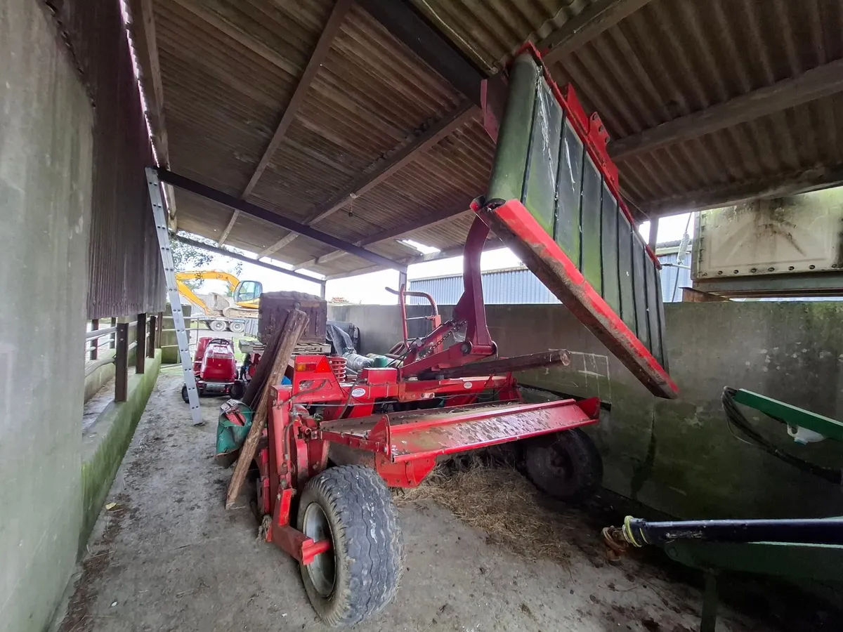 Kverneland Trailed Mower - Image 2