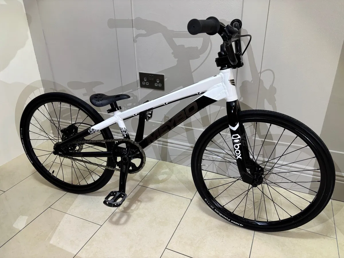 Racing BMX - Image 3