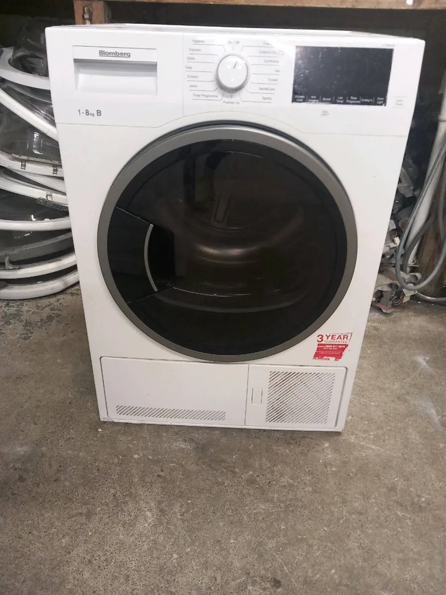 Blomberg 8kg condenser dryer - Image 1
