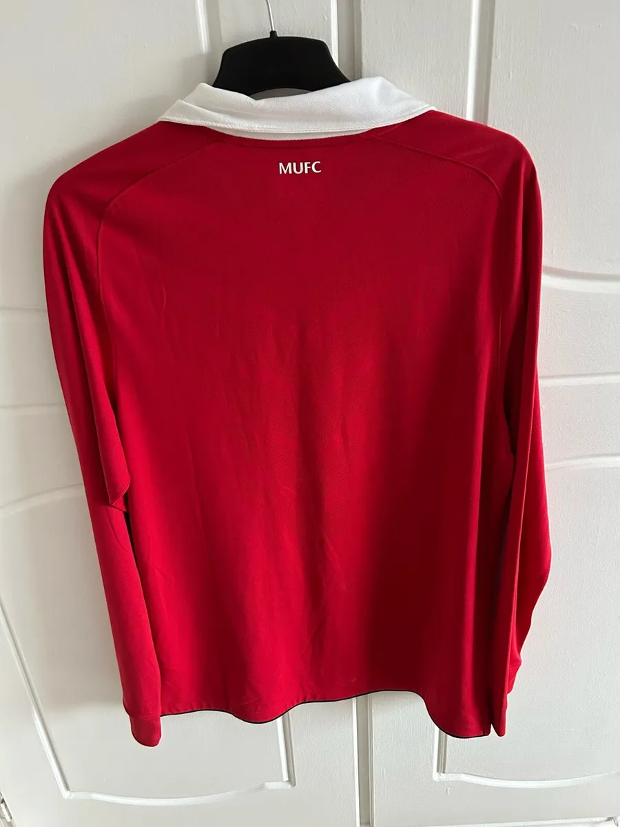 Signed Manchester United Jersey - Image 4