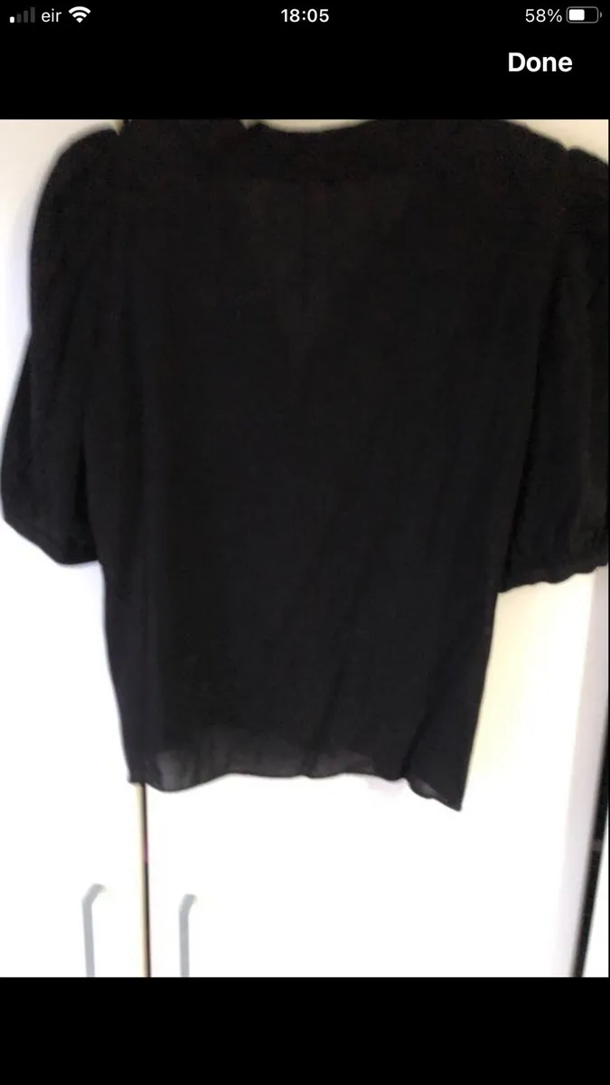 Ladies BNWT blouse size XS €10 - Image 3