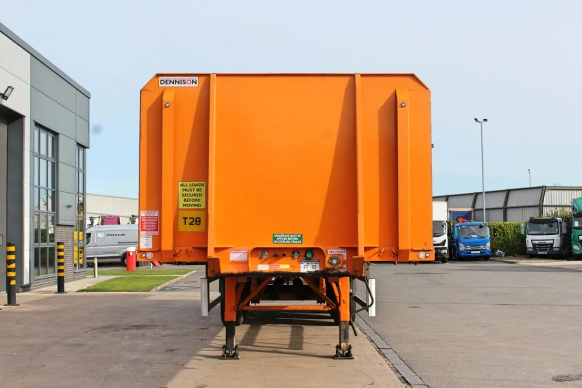 2 X 2022 DENNISON TRI-AXLE FLAT TRAILERS - Image 2