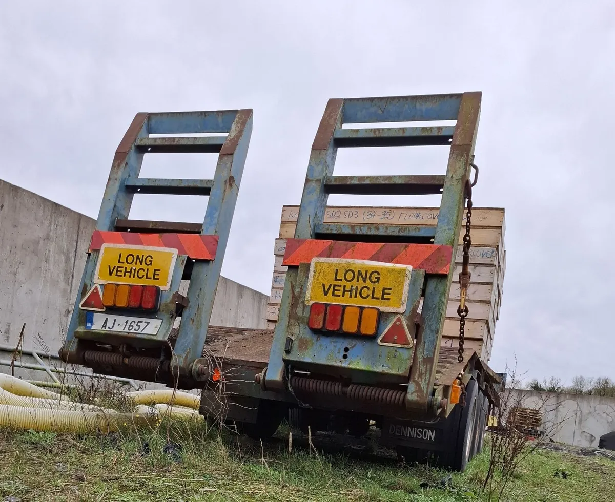 Low loader - Image 2