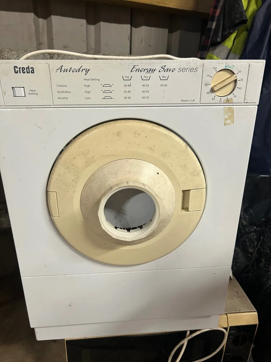 FREE Dryer and Microwave for collection - Image 2