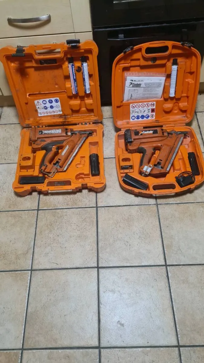 2 nail guns