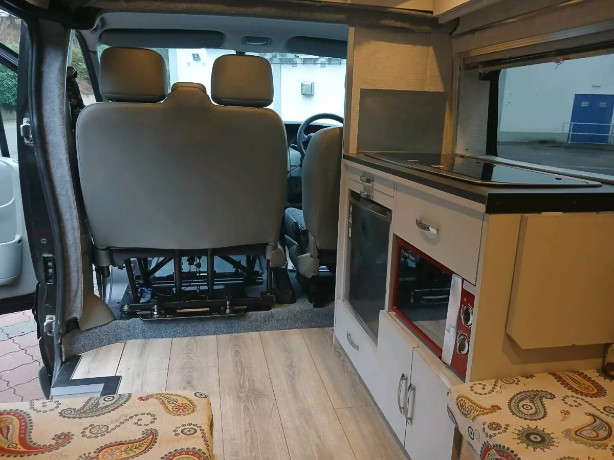 07 Renault.camper.  Hi Roof.  Camper on Book - Image 3