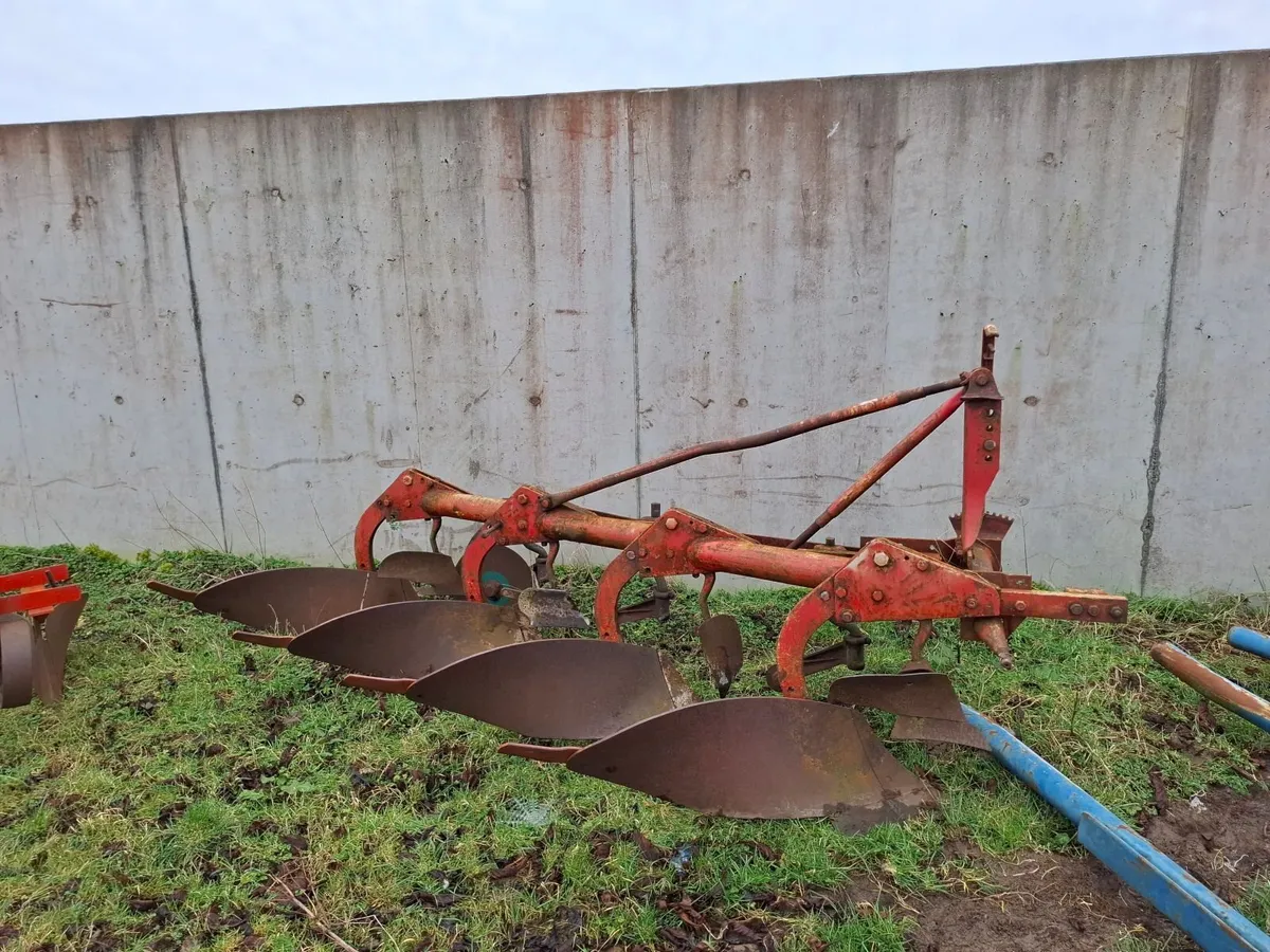 4 furrow plough - Image 2