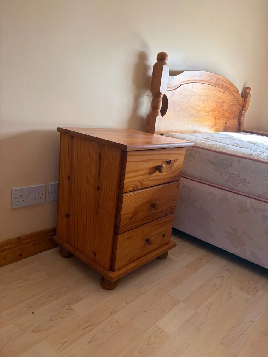 Beside Cabinets - Image 4