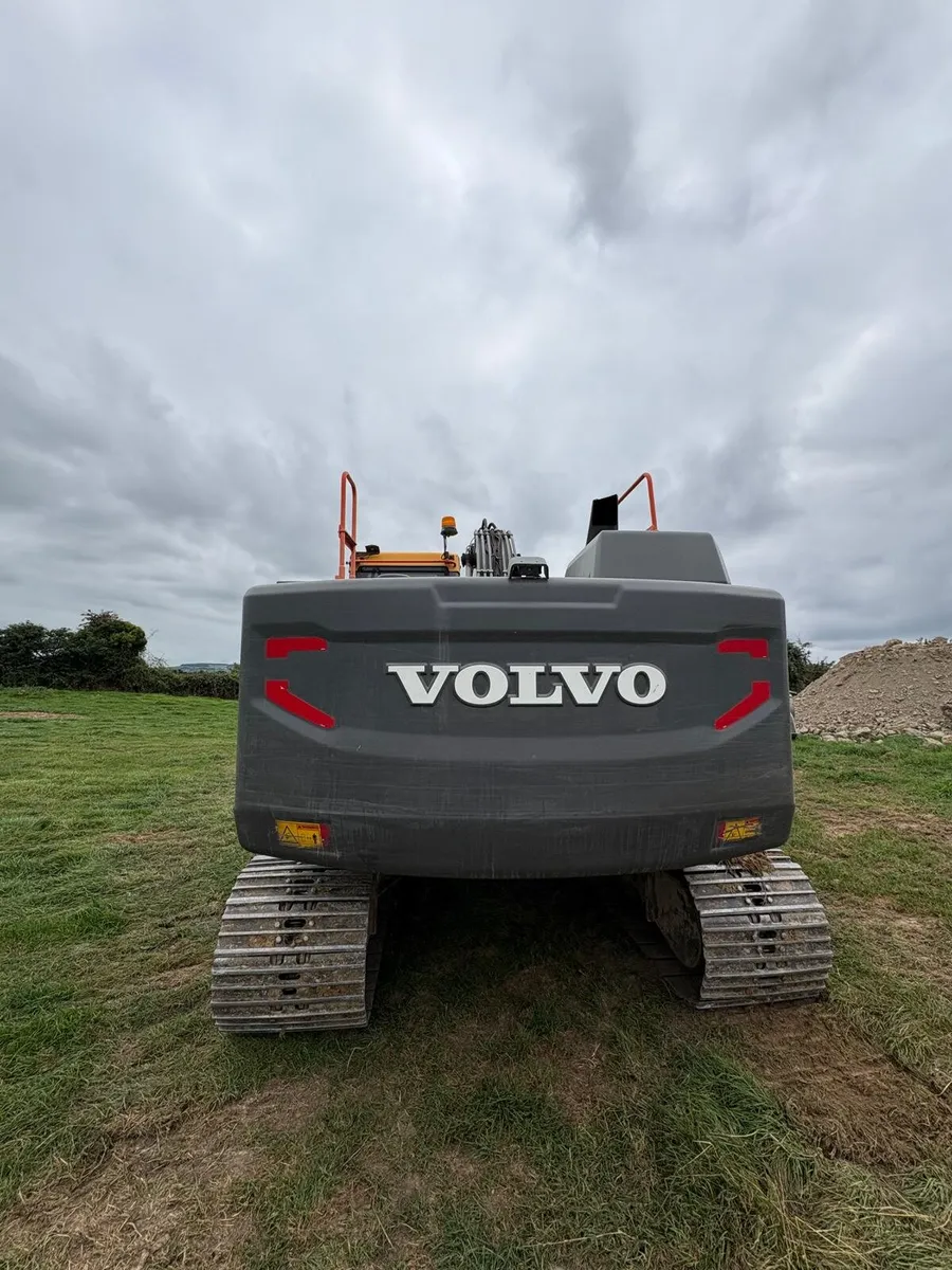 Volvo EC220 EL - Image 4
