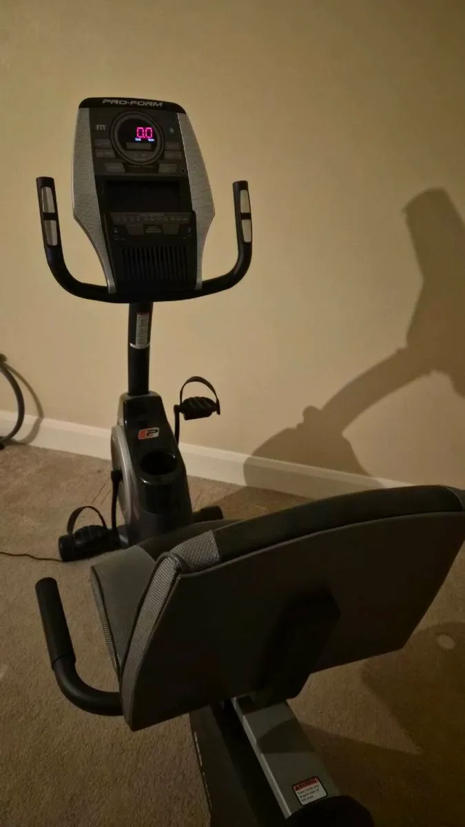 ProForm 325 CSX Recumbent Exercise Bike - Image 2