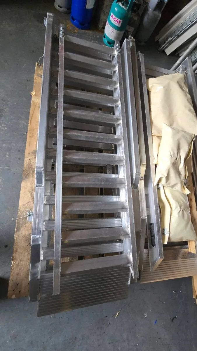 Loading Ramp - Image 2