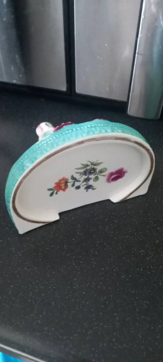 Beautiful Antique Porcelain Wall Shelf - Image 3