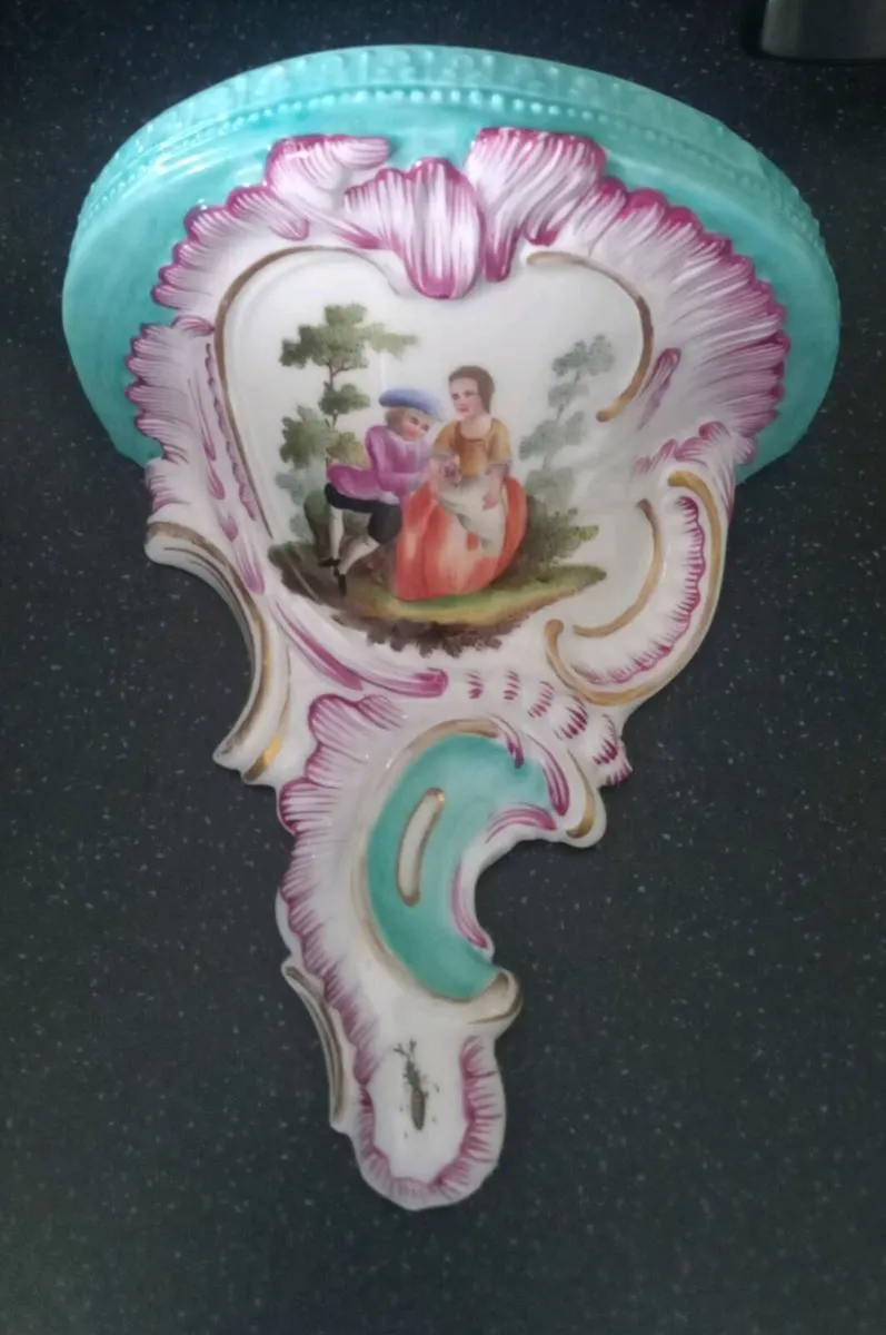 Beautiful Antique Porcelain Wall Shelf - Image 4