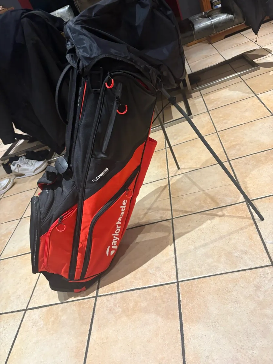 Taylor made carry golf bag - Image 1