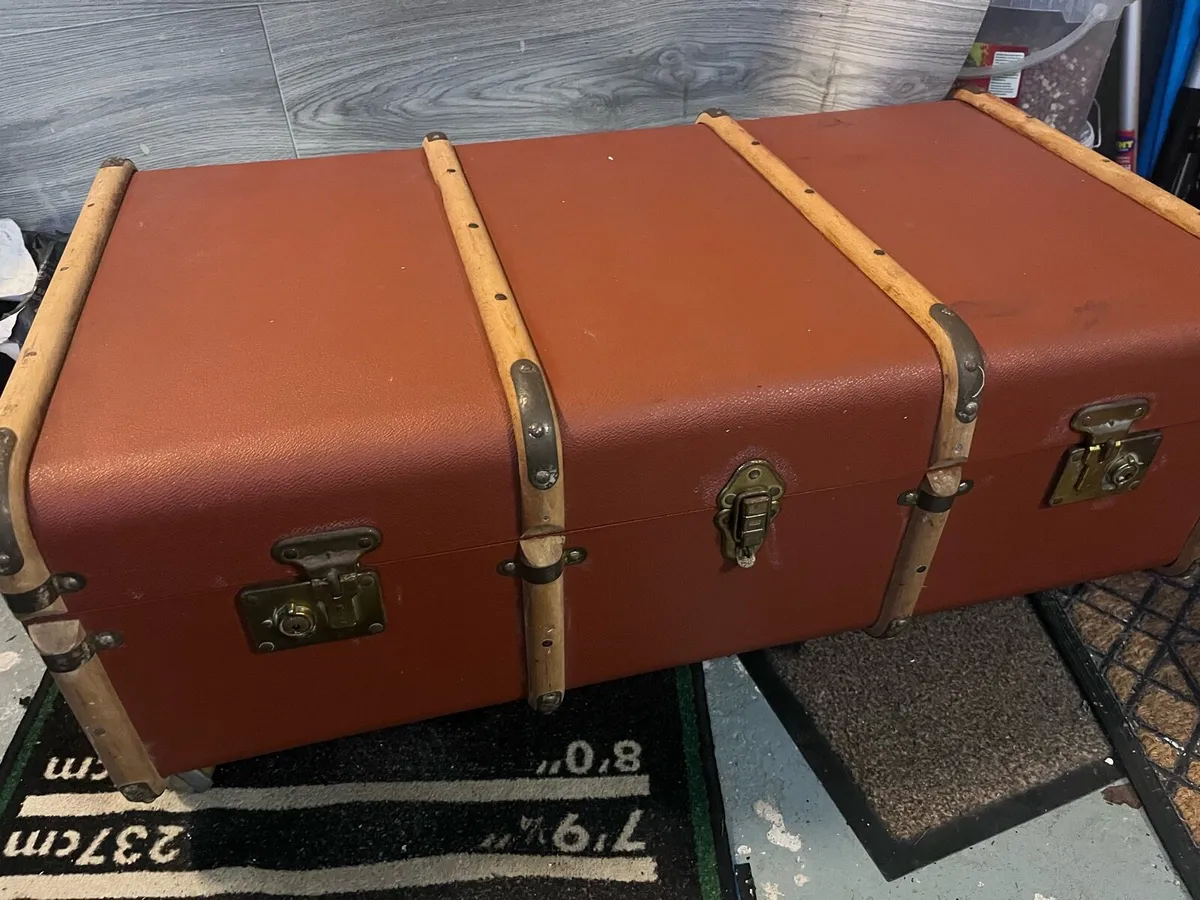 Vintage Travel chest - Image 3