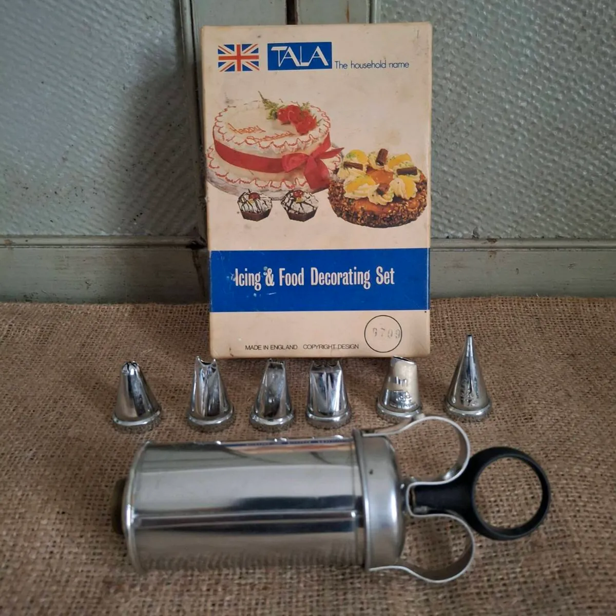 Tala Icing & Food Decorating Set - Image 1