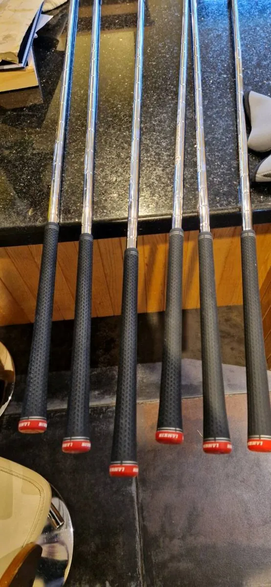 Taylormade Golf Clubs - Image 3