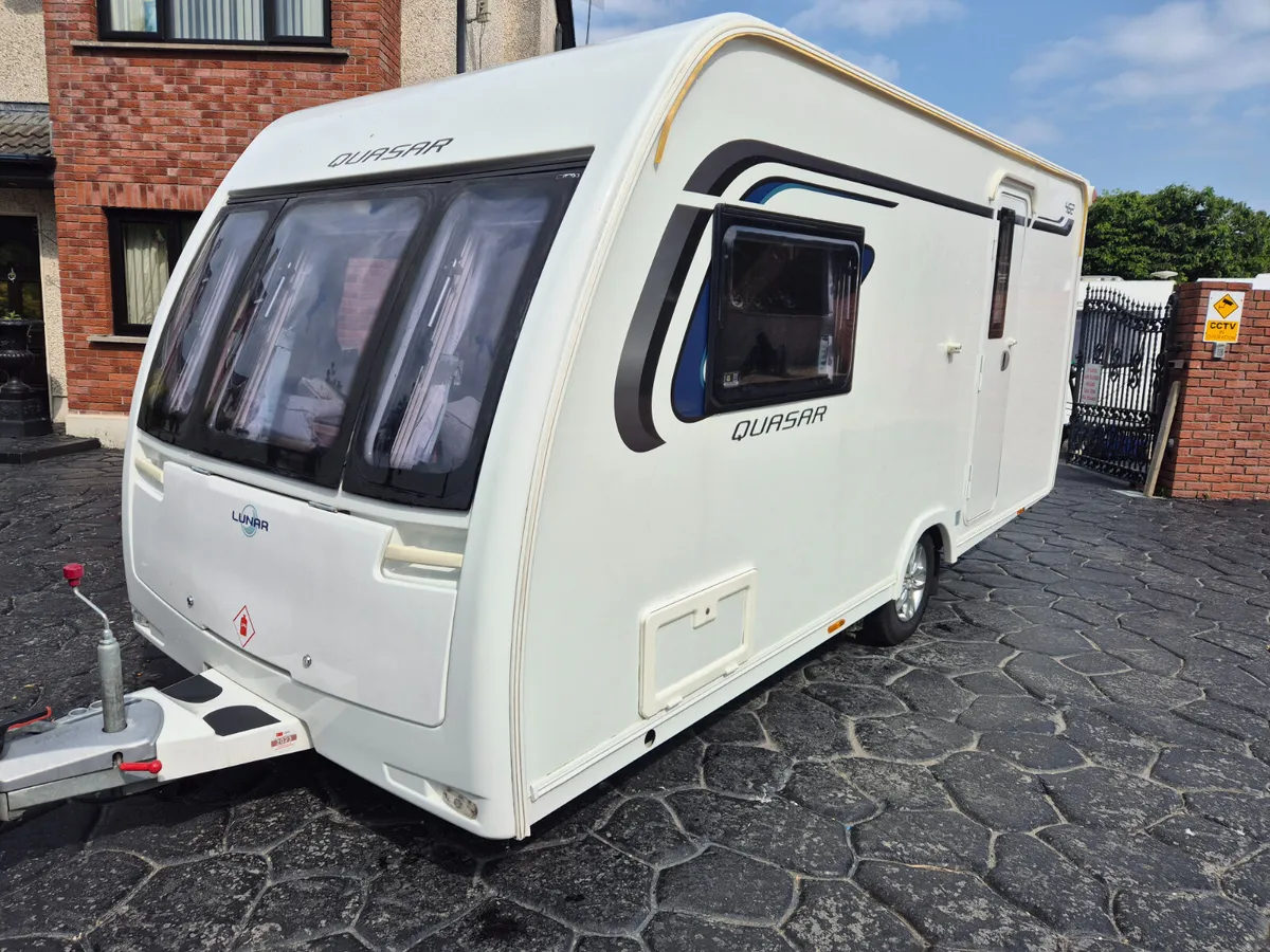 2016 Lunar Quasar 462  Motorised Motor Movers - Image 1