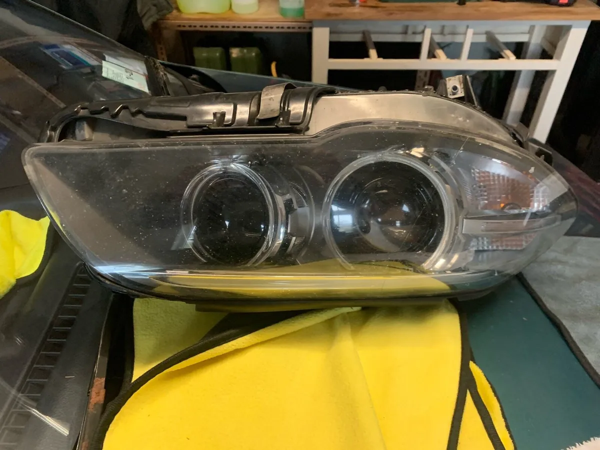 Bmw 520d F10 Xenon headlights for repair - Image 3