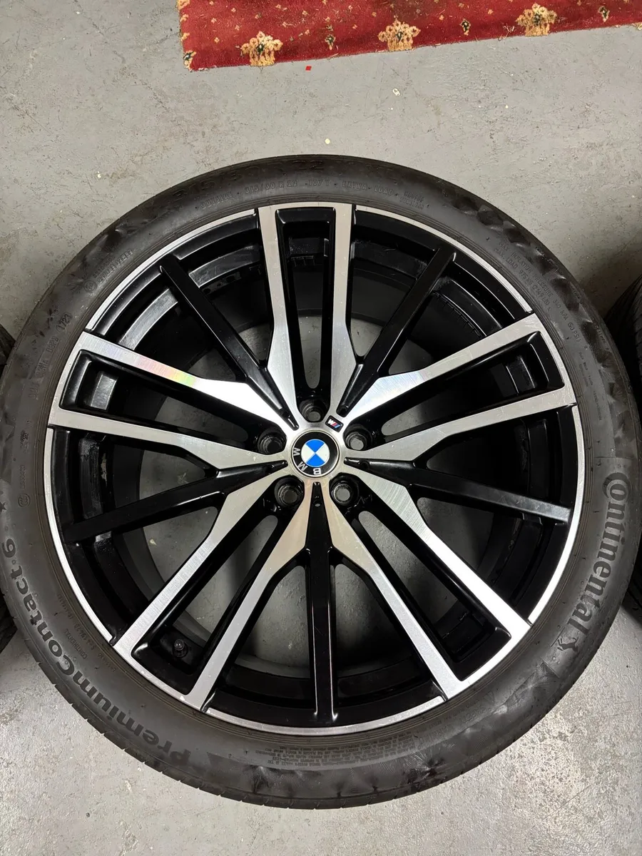BMW X5 22” Diamond Cut Alloys - Image 3